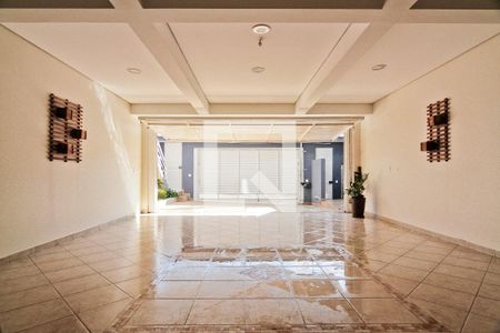 Garagem de casa à venda com 4 quartos, 320m² em Vila Mariza Mazzei, São Paulo