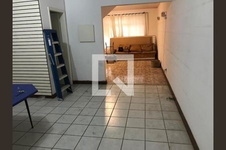 Casa à venda com 3 quartos, 230m² em Parque Colonial, São Paulo