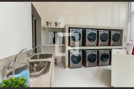 Apartamento à venda com 2 quartos, 64m² em Vila Olímpia, São Paulo