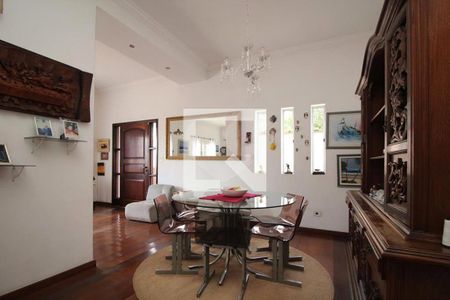 Casa à venda com 4 quartos, 248m² em Vila Cordeiro, São Paulo