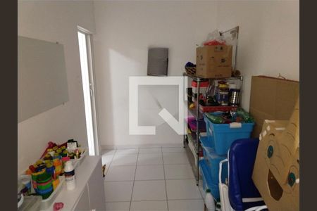 Casa à venda com 3 quartos, 237m² em Cambuci, São Paulo