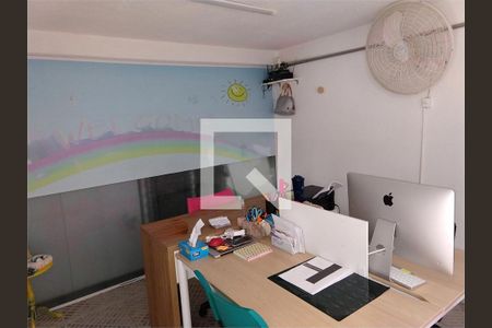 Casa à venda com 3 quartos, 237m² em Cambuci, São Paulo