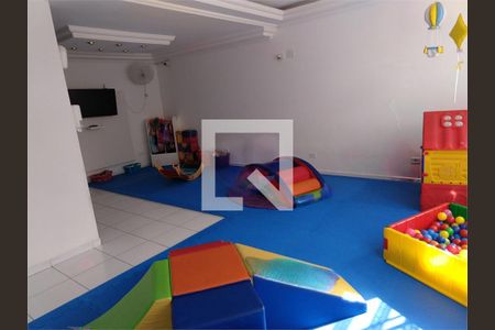 Casa à venda com 3 quartos, 237m² em Cambuci, São Paulo