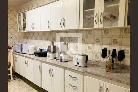 Casa à venda com 3 quartos, 110m² em Cambuci, São Paulo