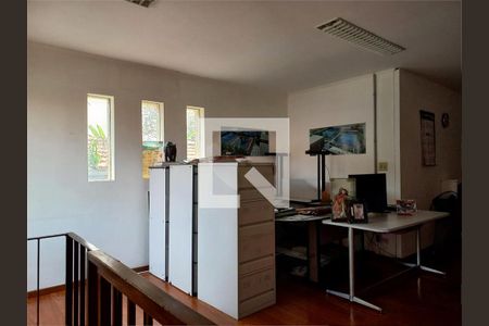 Casa à venda com 4 quartos, 179m² em Chácara Inglesa, São Paulo