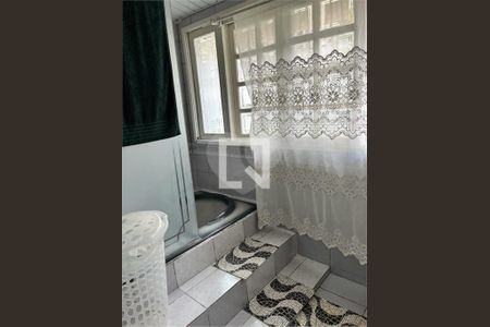 Casa à venda com 2 quartos, 106m² em Vila Monumento, São Paulo