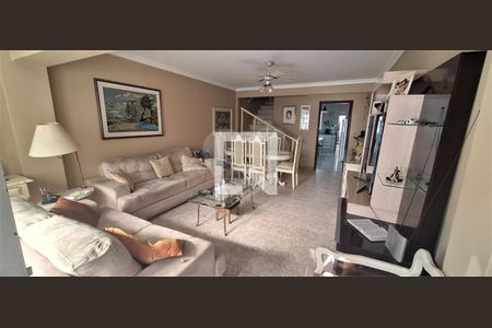 Casa à venda com 2 quartos, 106m² em Vila Monumento, São Paulo