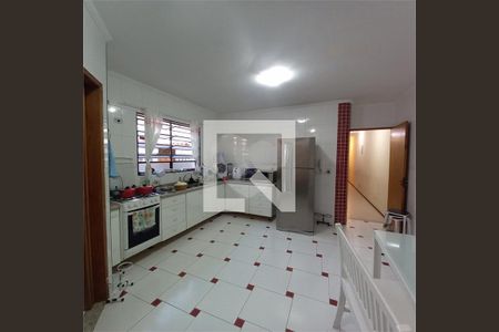 Casa à venda com 2 quartos, 184m² em Vila Gumercindo, São Paulo