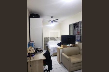 Casa à venda com 2 quartos, 184m² em Vila Gumercindo, São Paulo