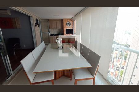 Apartamento à venda com 3 quartos, 141m² em Vila Gumercindo, São Paulo