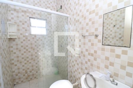 Banheiro Social de apartamento para alugar com 2 quartos, 50m² em Jardim Guanabara, Rio de Janeiro