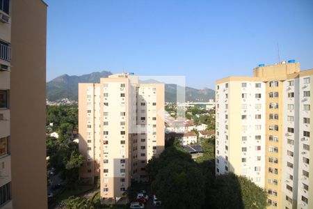Quarto 1 - Vista de apartamento à venda com 2 quartos, 43m² em Freguesia (jacarepaguá), Rio de Janeiro