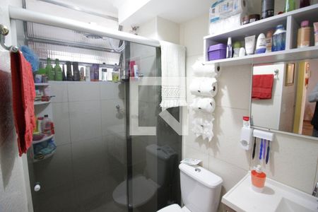 Banheiro de apartamento à venda com 2 quartos, 52m² em Padroeira, Osasco