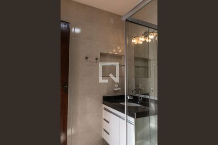 Banheiro de apartamento à venda com 2 quartos, 98m² em Barro Preto, Belo Horizonte
