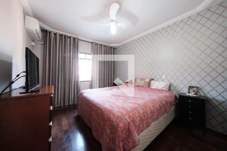 Suíte de casa à venda com 3 quartos, 275m² em Jardim Belem, São Paulo