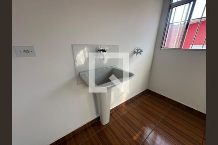 Área de Serviço de casa para alugar com 2 quartos, 48m² em Jardim Julio, Barueri