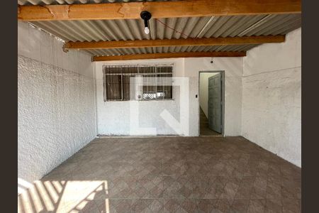 Garagem de casa à venda com 5 quartos, 330m² em Jardim Ester, São Paulo