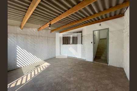 Garagem de casa à venda com 5 quartos, 330m² em Jardim Ester, São Paulo