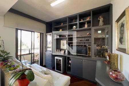 Sala de apartamento à venda com 2 quartos, 140m² em Vila Mariana, São Paulo