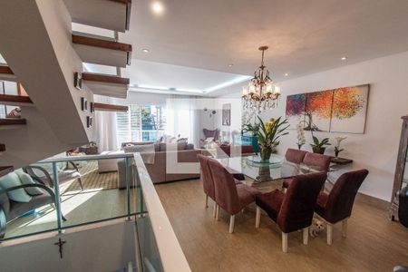 Sala de casa à venda com 3 quartos, 440m² em Cambuci, São Paulo