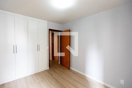 Quarto de apartamento à venda com 2 quartos, 99m² em Centro, Campinas