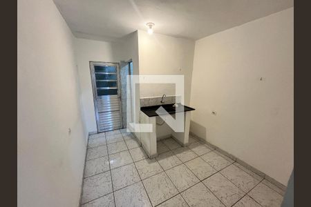 Sala/Cozinha de casa para alugar com 1 quarto, 35m² em Vila Renato, São Paulo