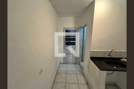 Sala/Cozinha de casa para alugar com 1 quarto, 35m² em Vila Renato, São Paulo