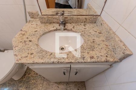 Banheiro de kitnet/studio para alugar com 1 quarto, 45m² em Consolação, São Paulo