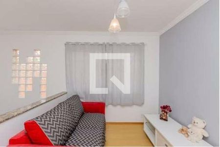 Casa à venda com 6 quartos, 226m² em Vila Bertioga, São Paulo