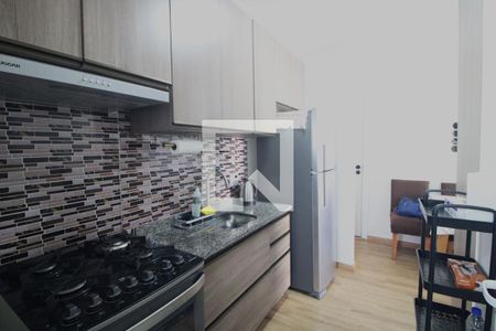 Cozinha de apartamento à venda com 2 quartos, 51m² em Vila Sofia, São Paulo