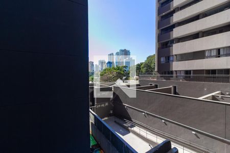 Varanda vista de kitnet/studio para alugar com 1 quarto, 21m² em Jardim das Acacias, São Paulo