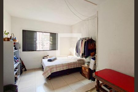 Quarto 1 de casa à venda com 2 quartos, 80m² em Santa Efigênia, Belo Horizonte