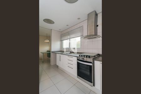 Cozinha de apartamento à venda com 3 quartos, 173m² em Panamby, São Paulo