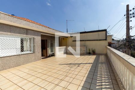Quintal frente de casa à venda com 4 quartos, 250m² em Vila Primavera, São Paulo