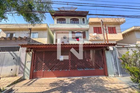 Fachada de casa à venda com 3 quartos, 260m² em Santa Terezinha, São Bernardo do Campo