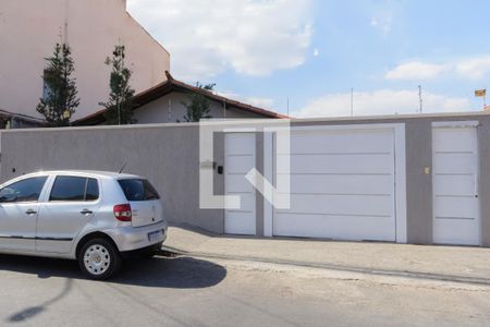 Fachada de casa à venda com 3 quartos, 180m² em Casa, Contagem