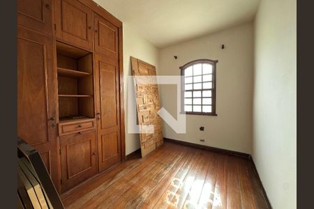 Casa à venda com 3 quartos, 360m² em Indaiá, Belo Horizonte