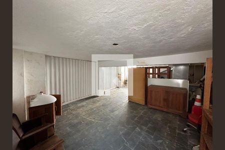 Casa à venda com 3 quartos, 360m² em Indaiá, Belo Horizonte