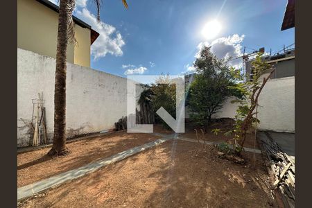 Casa à venda com 3 quartos, 360m² em Indaiá, Belo Horizonte