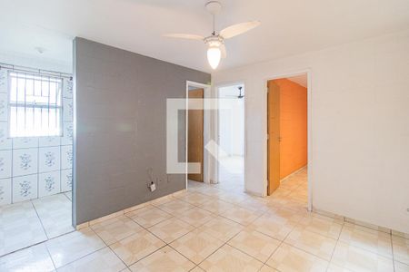 Sala de apartamento para alugar com 2 quartos, 40m² em Partenon, Porto Alegre