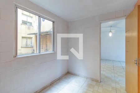 Quarto 1 de apartamento para alugar com 2 quartos, 40m² em Partenon, Porto Alegre