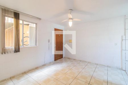 Sala de apartamento para alugar com 2 quartos, 40m² em Partenon, Porto Alegre