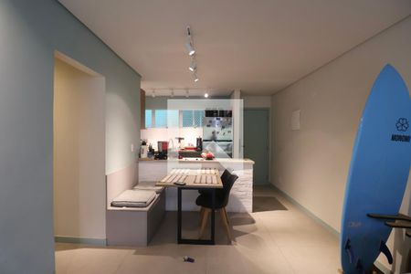 Sala de apartamento para alugar com 3 quartos, 80m² em Jardim Tejereba, Guarujá