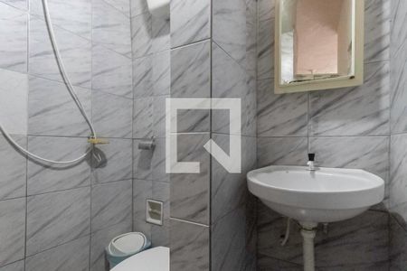 Banheiro social de casa para alugar com 3 quartos, 360m² em Pampulha, Belo Horizonte