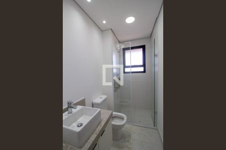 Banheiro de apartamento para alugar com 1 quarto, 47m² em Parque Campolim, Sorocaba