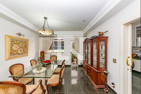 Sala 2 de apartamento à venda com 4 quartos, 230m² em Buritis, Belo Horizonte