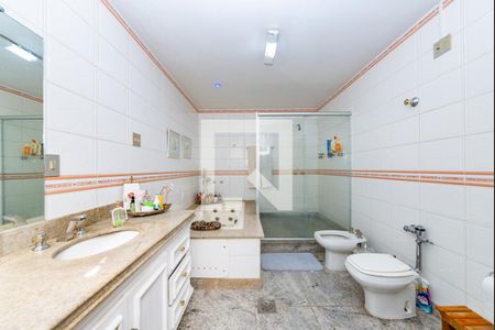 Banheiro da Suíte 1 de apartamento à venda com 4 quartos, 230m² em Buritis, Belo Horizonte