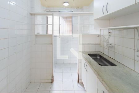 Cozinha de apartamento à venda com 3 quartos, 60m² em Buritis, Belo Horizonte