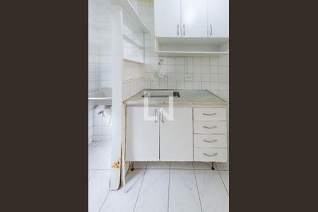 Cozinha de apartamento à venda com 3 quartos, 60m² em Buritis, Belo Horizonte
