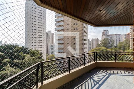 Sacada de apartamento à venda com 4 quartos, 482m² em Morumbi, São Paulo